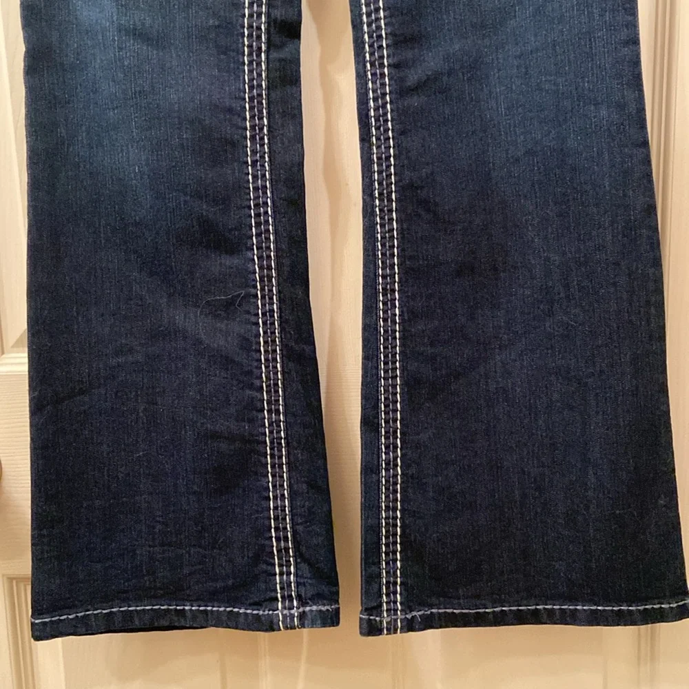 Exclusive Denim 17/21 Dark Blue Jeans Fantastic White Stitching Boot Cut WM SZ 8